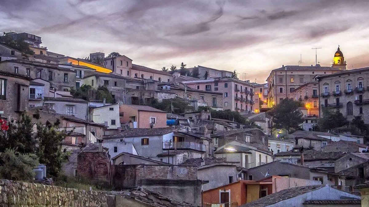 Rossano Apartment | Large and Cozy 2-bedroom apartment in charming Corigliano-Rossano with WiFi, AC