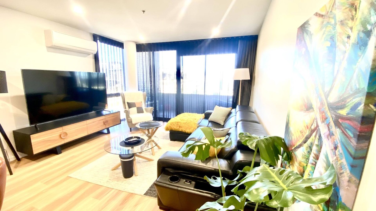 Denman Prospect Apartment | Large and Specious 2br/2ba Apartment