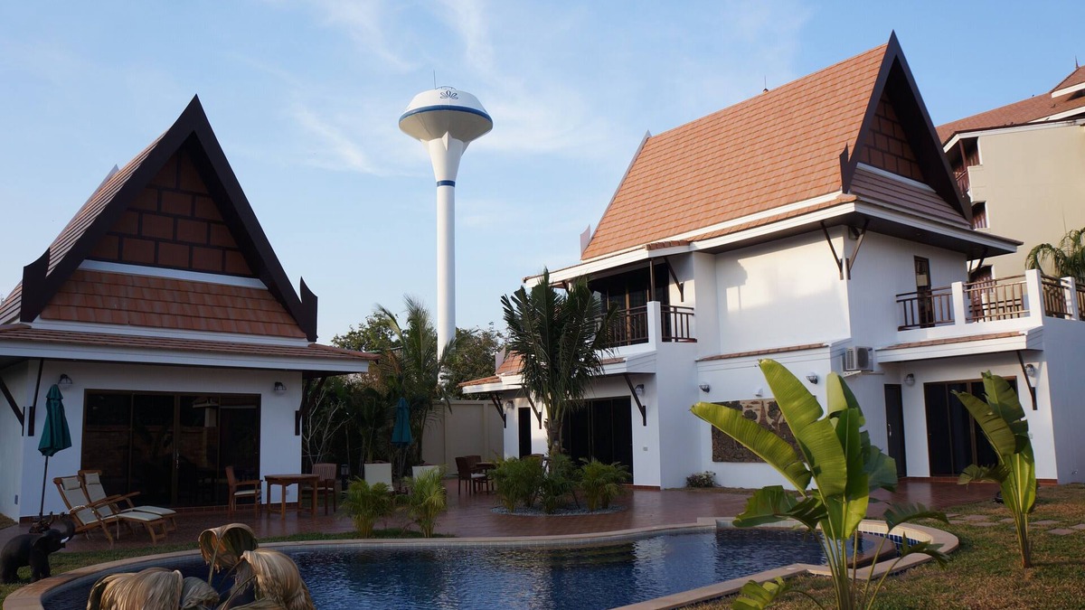 Rayong House | Large And Well Appointed Villa And Pool On Ban Phe Beach For Groups Up To 8