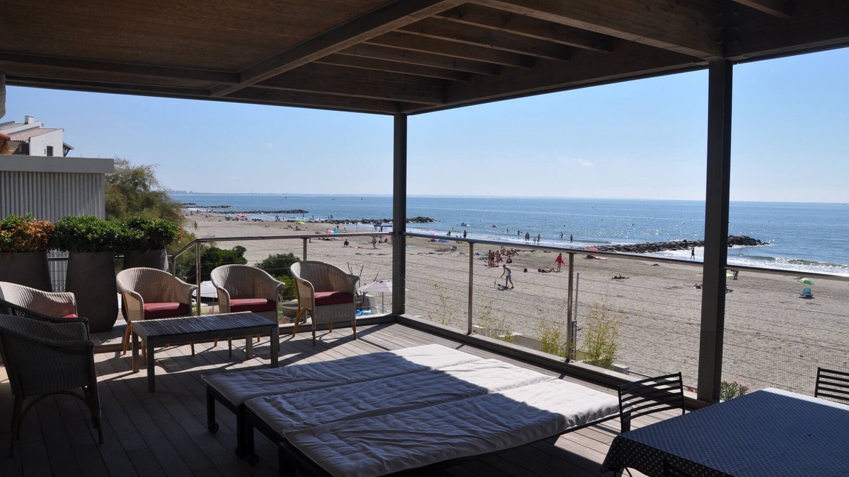 Carnon-Plage Apartment | Large apartment directly on the beach, 1st floor