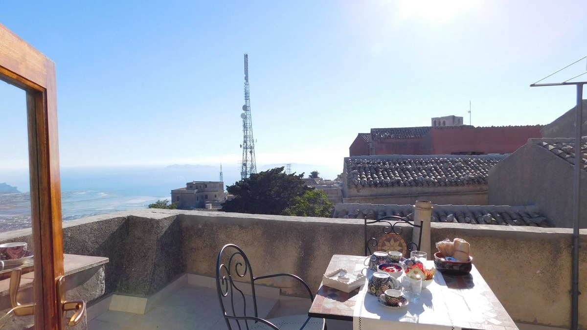 Erice House | Large apartment for the exclusive use