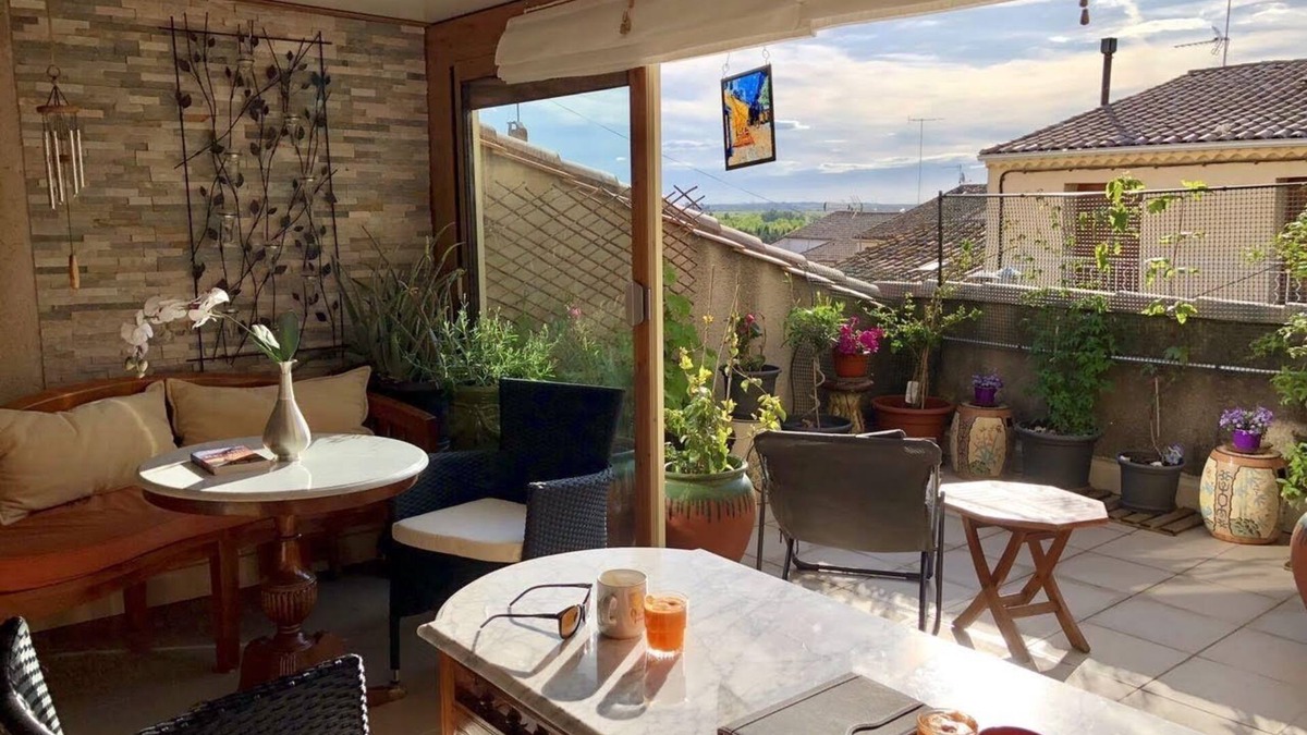 Montblanc Apartment | Large apartment in South wine village near beach - character yet modern