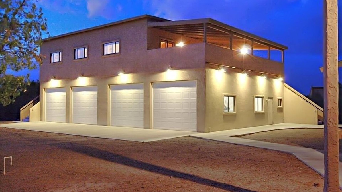 Tucson House | Large Balcony, Exceptional Views.