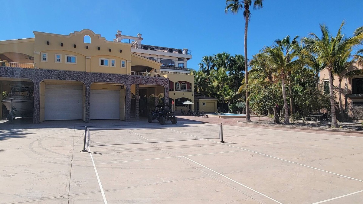 Loreto House | Large beach side home, with pool, hot tub, 2 kitchens, Fenced, Ocean view,