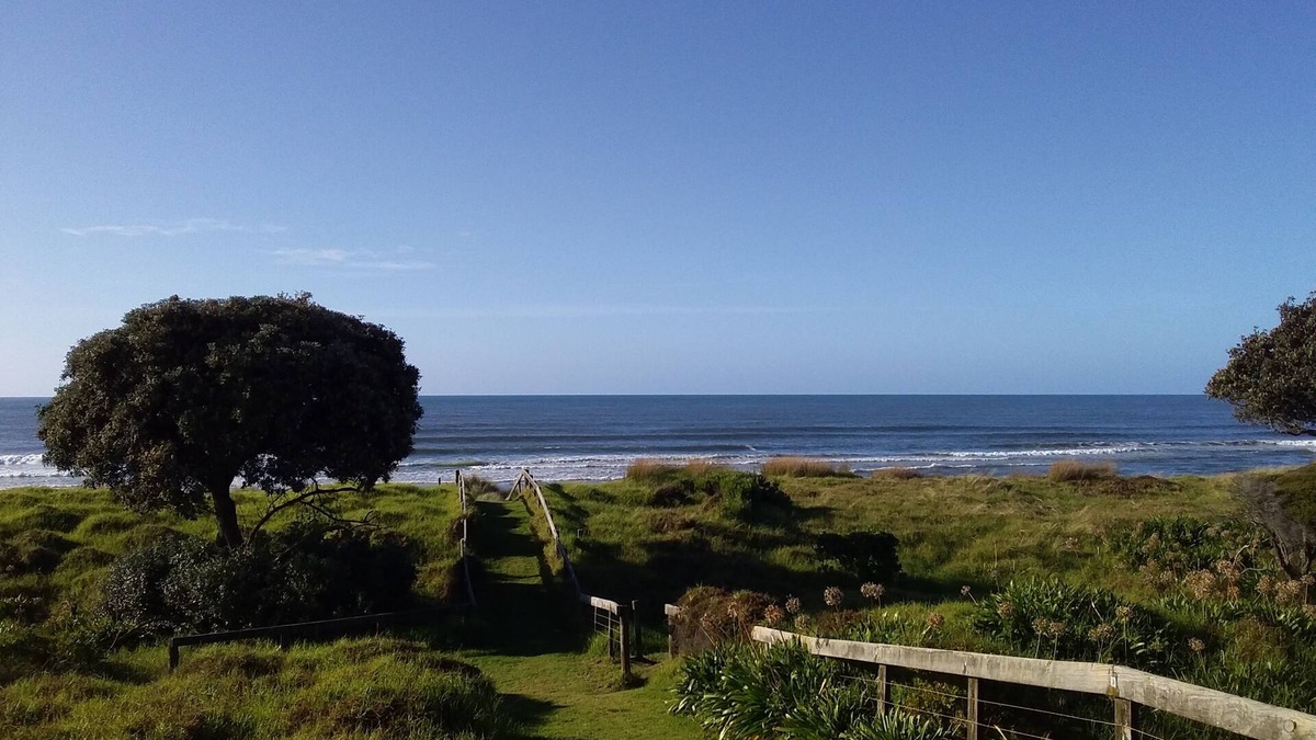 Coastlands House | Large Beautiful Beach House