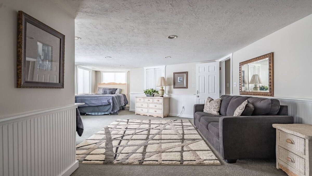 Bountiful Apartment | Large Bountiful Studio