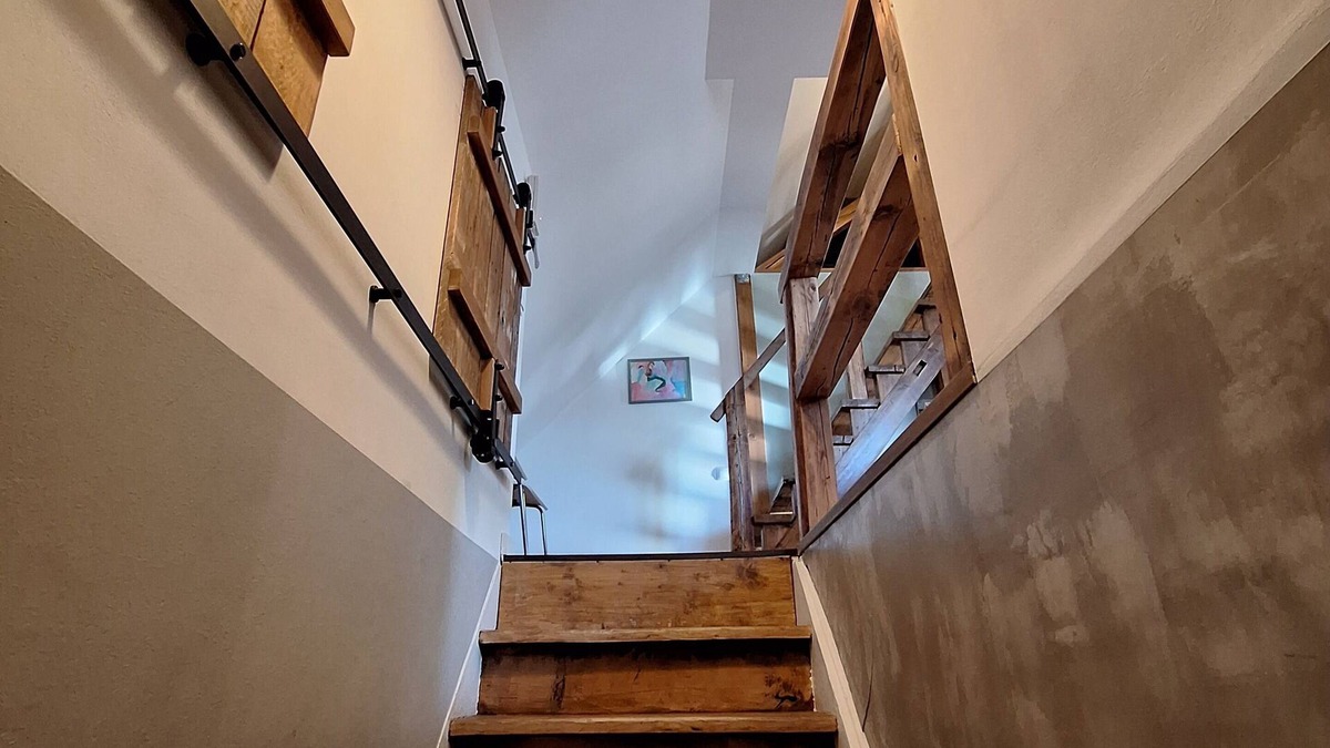 Bielefeld Apartment | Large central apartment in Bielefeld for up to 8 people.