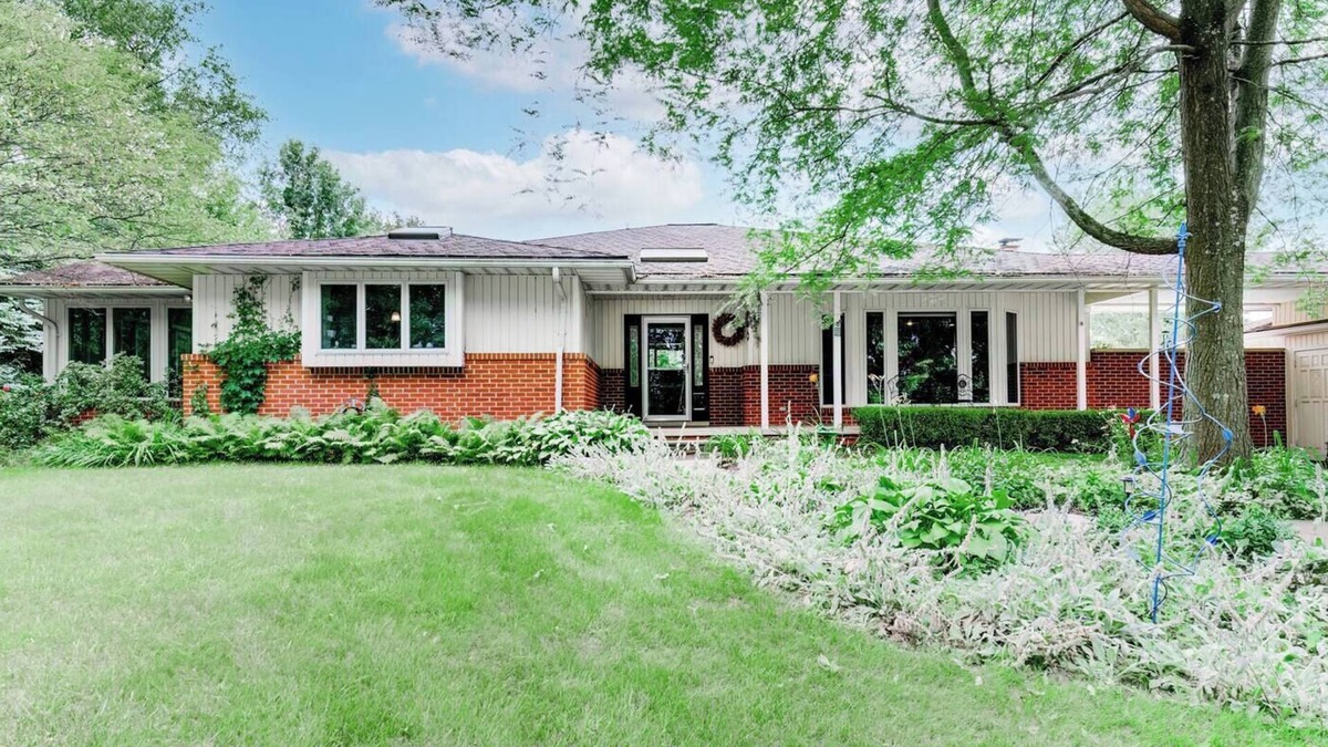 Whittaker House | Large Charming Home w/Pool & Deck ~5 miles to UMICH!