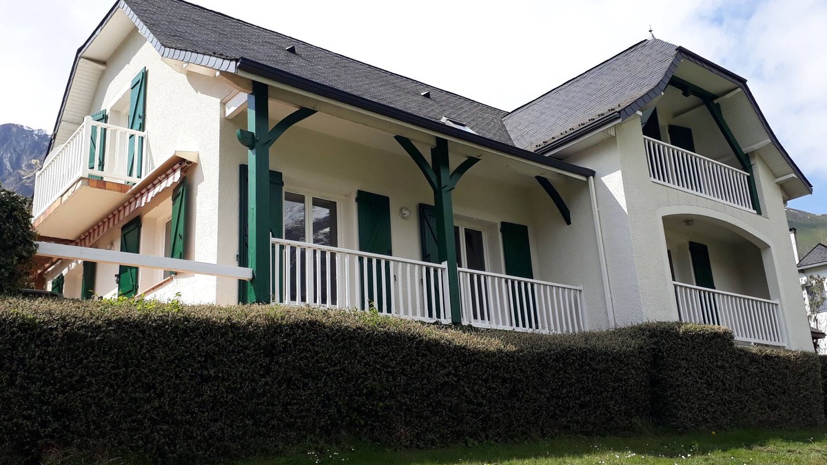 Laruns House | Large, comfortable house with exceptional mountain views