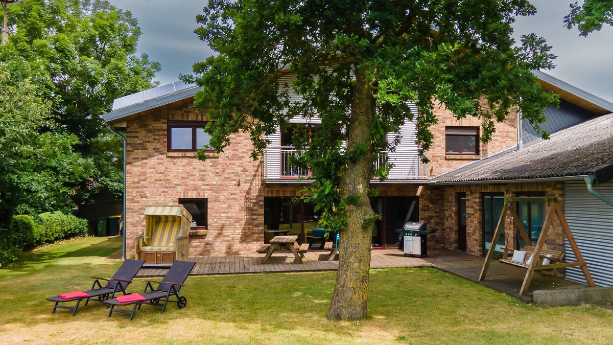 Norstedt House | Large communal area with pool, large garden, centrally betw. North-u. Baltic Sea