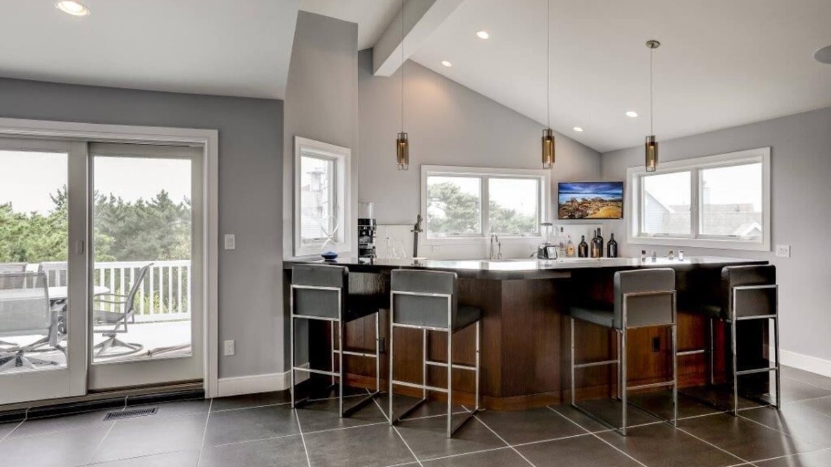 Beach Haven Park House | Large Contemporary Beach House near the ocean.