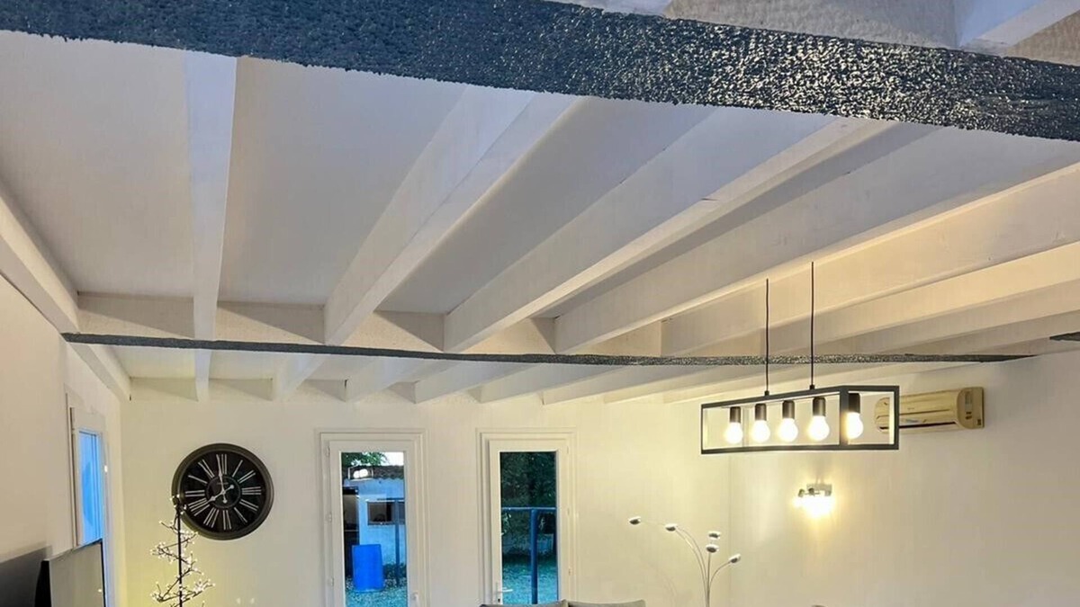 Ciez House | Large country house, calm assured