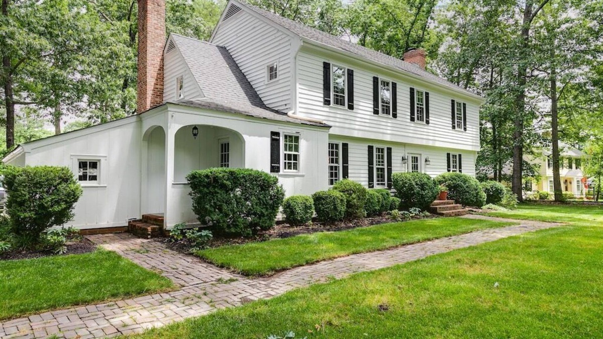 Midlothian House | Large Cozy Home Located In the Suburbs of Richmond