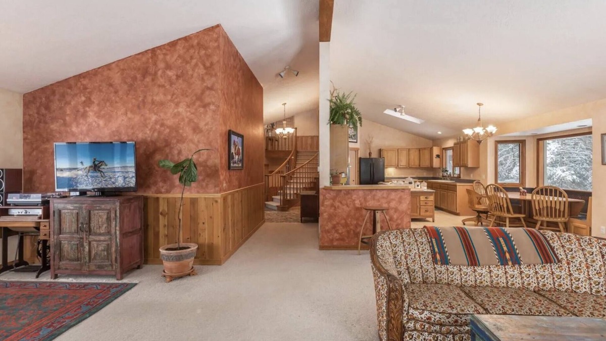 Whitefish House | Large custom home with vaulted ceilings, private rural setting, near Whitefish.