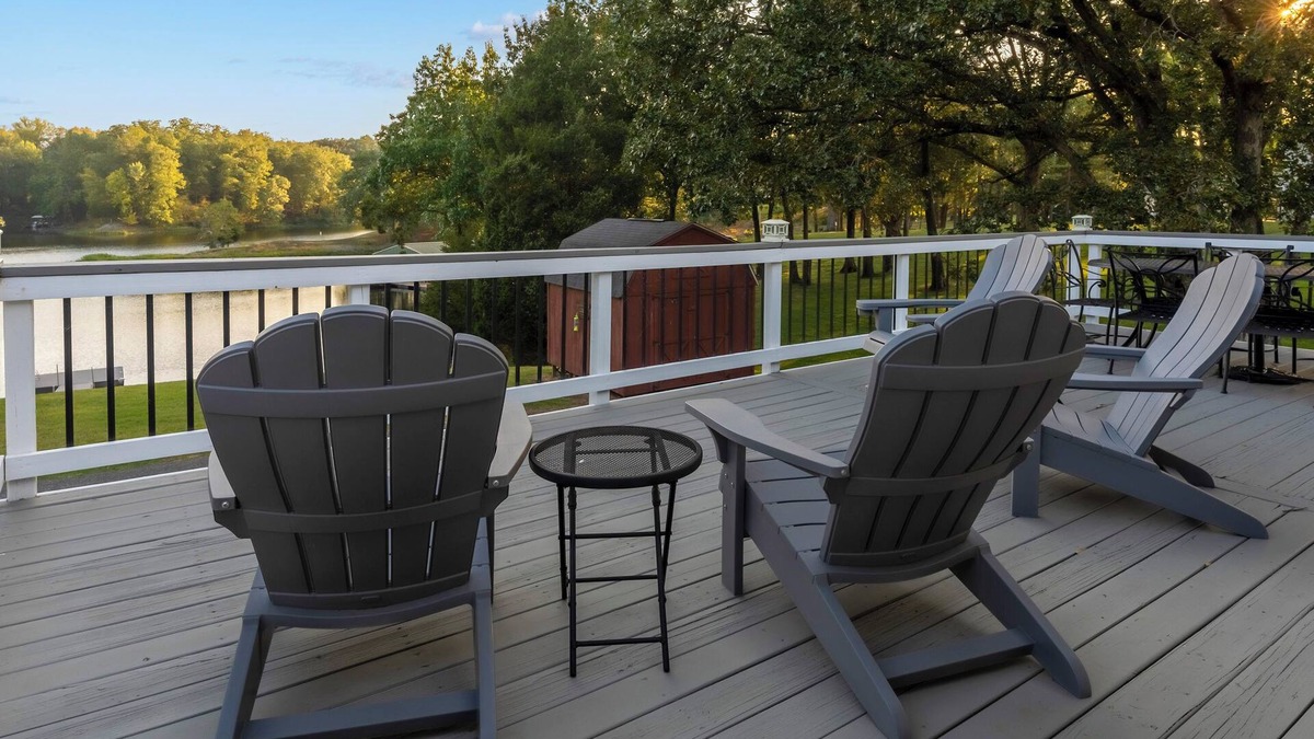 Wolf Creek House | Large Deck for the Family, Few Steps to the Lake