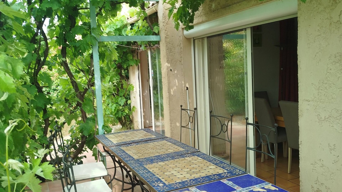 Roumoules House | Large detached house in the Verdon nature park.