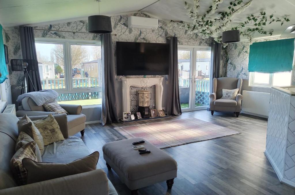 Great Houghton Other | Large double sized lodge ideal for furry friends to stay