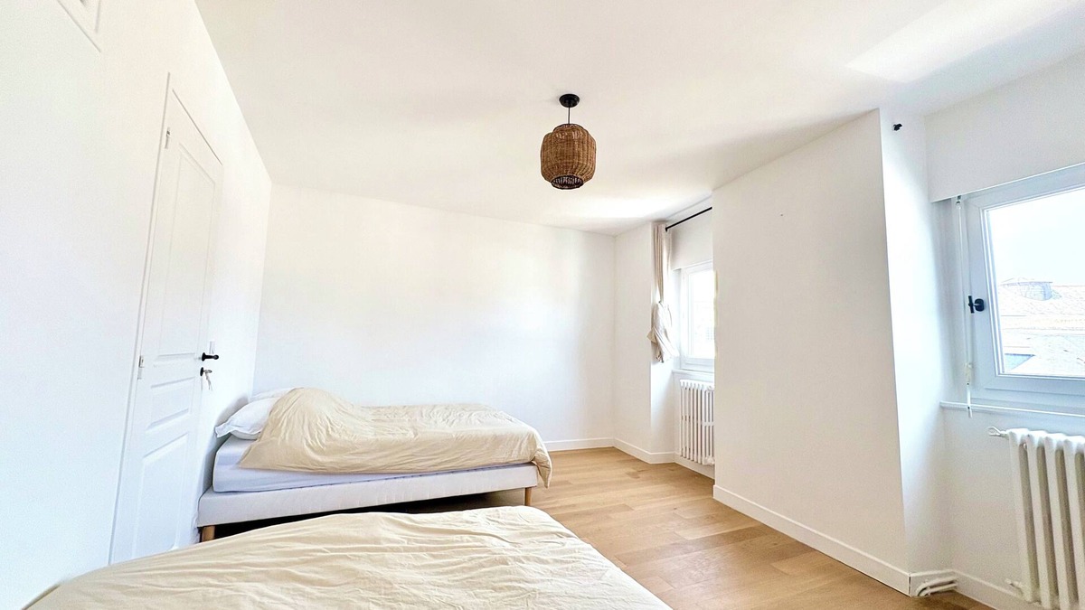 Auray Apartment | Large duplex with garden in Auray town center