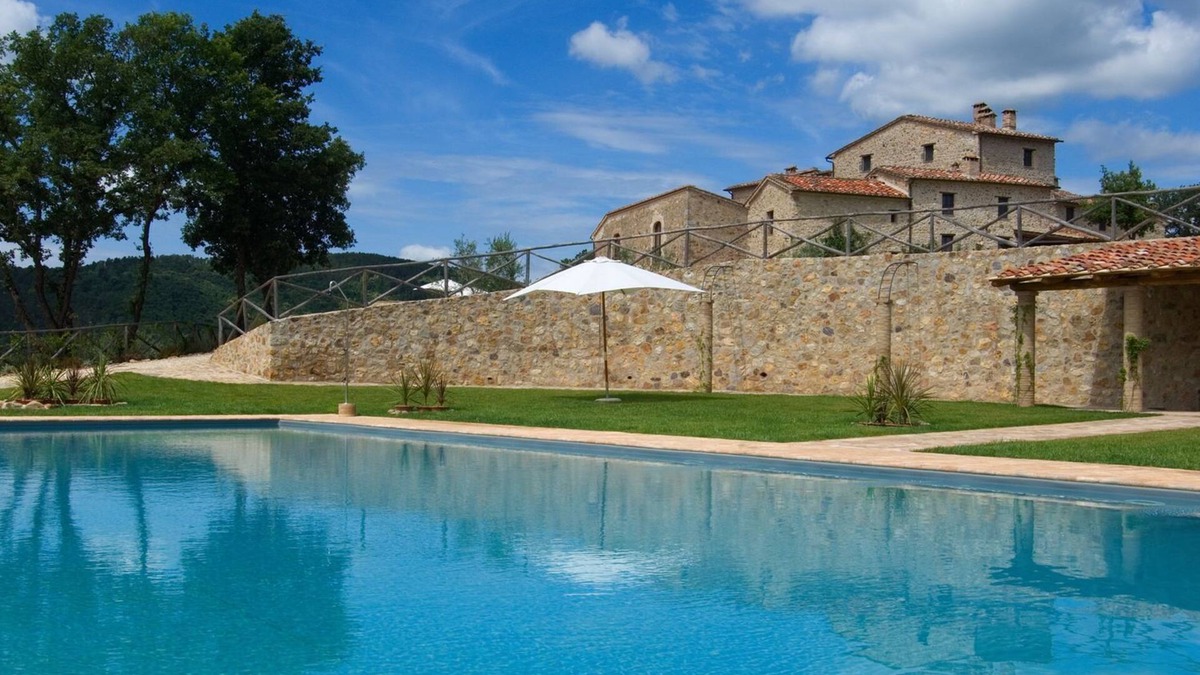 Tocchi Villa | Large estate for 16 in Tuscany: spa, near siena, monticiano