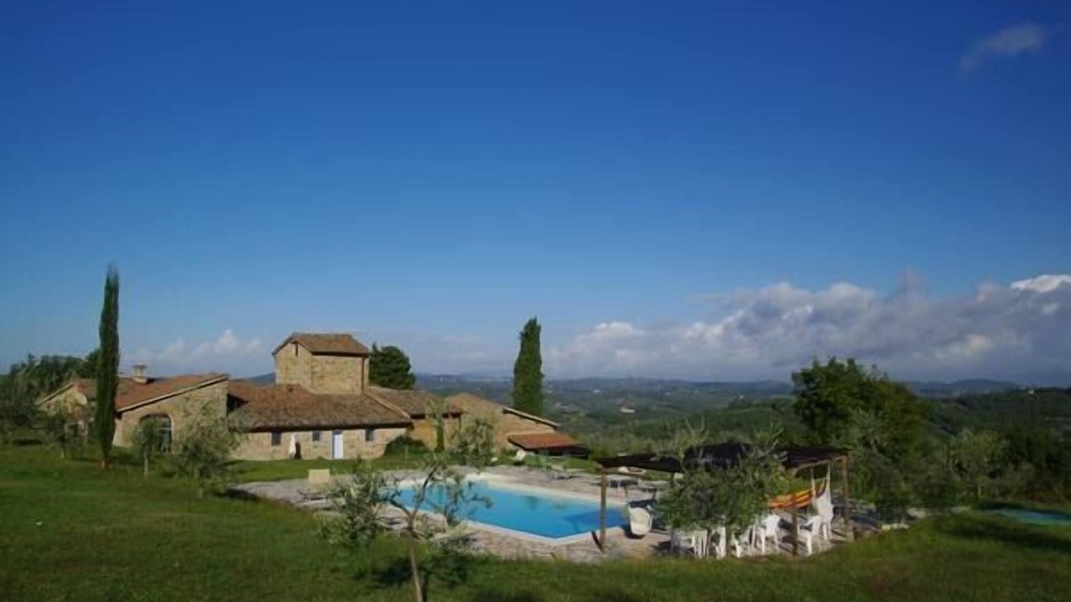 Greve in Chianti House | Large estate with private pool comprising 7 apartments - up to 24 people