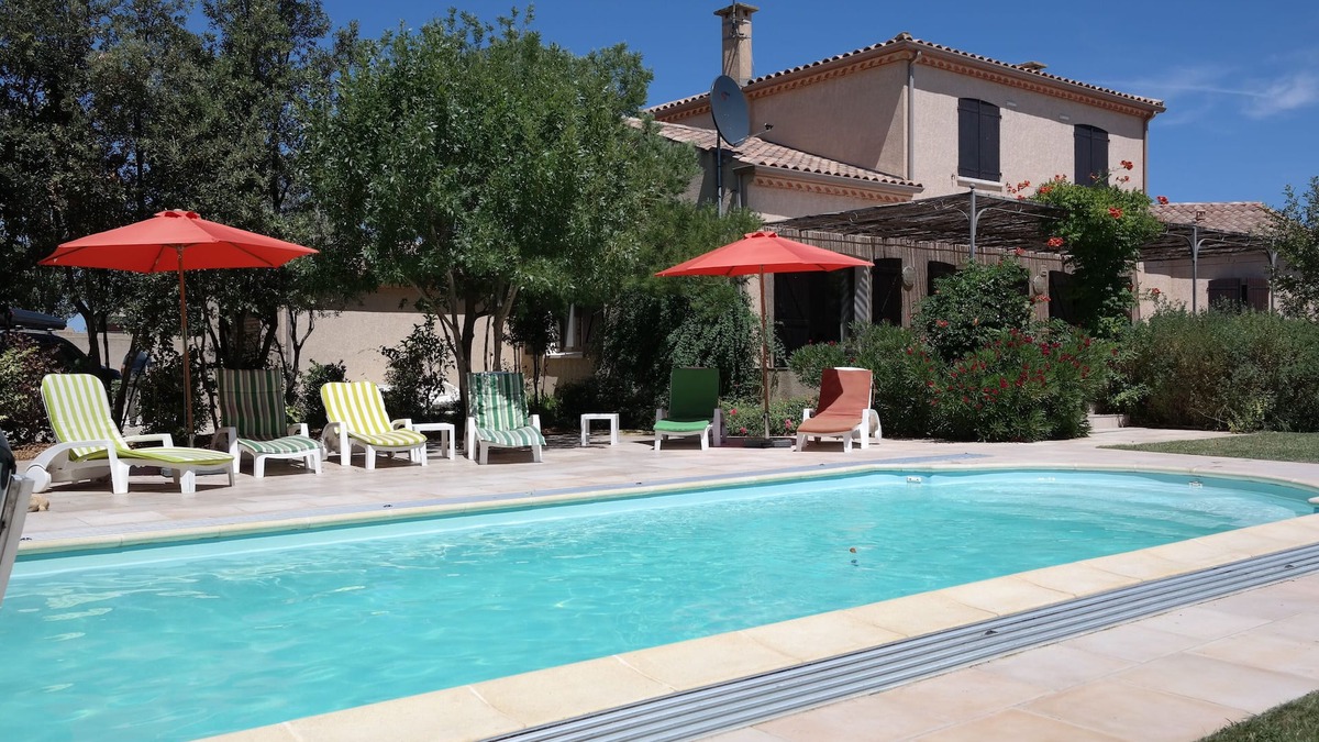 Vendres House | Large family friendly home with pool & beautiful garden, close to beach & shops.