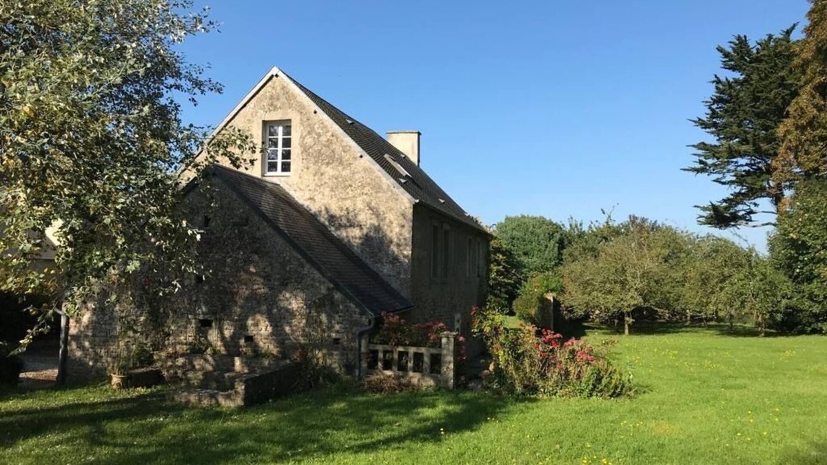 Sainte-Honorine-des-Pertes House | Large family home - Omaha Beach