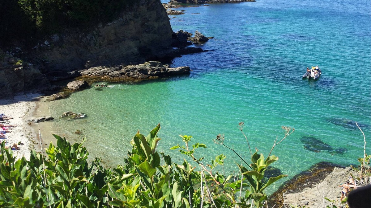 Groix House | large family home