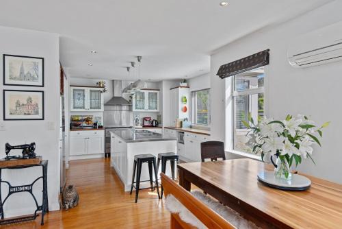 Burnside House | Large Family Home in Fendalton