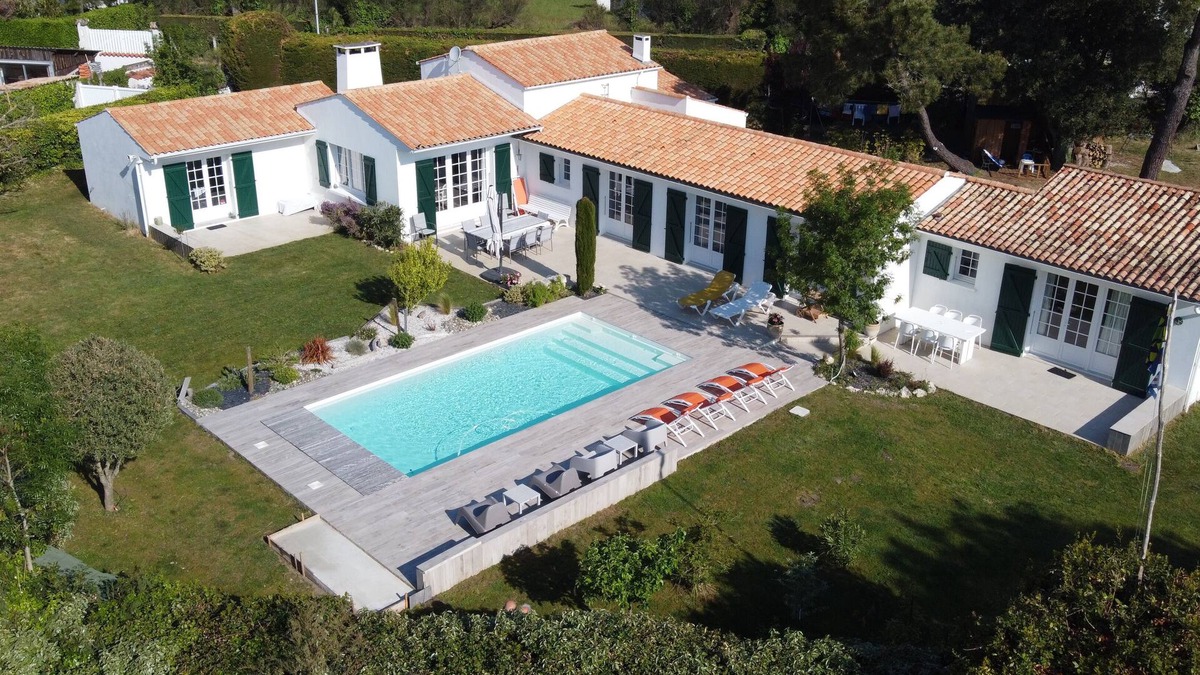 La Remigeasse House | Large Family house, Swimming pool, on the Wild Coast 5 'walk from the beach