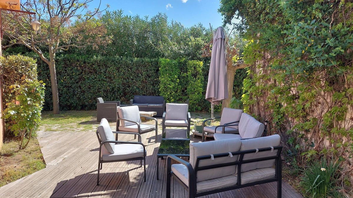 Carnon-Plage Villa | Large family house 100m from the sea,