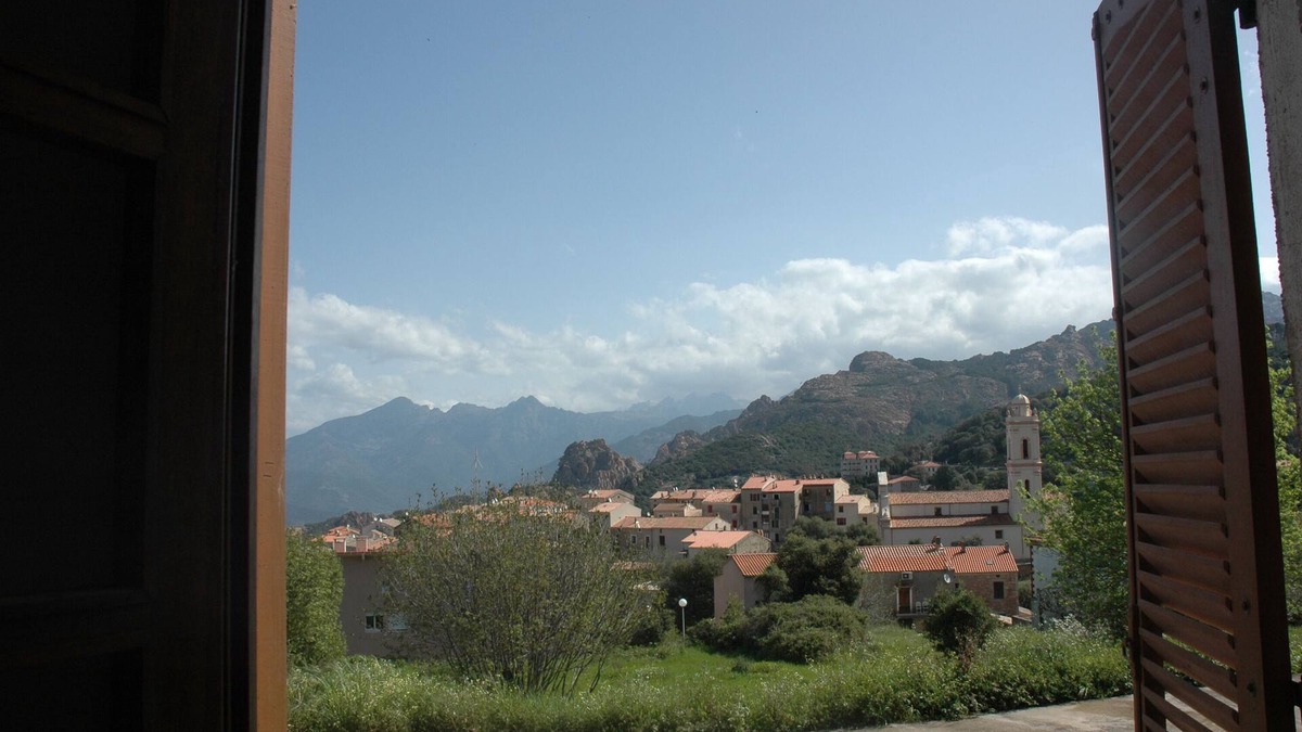 Piana House | Large family villa.5mn walk from the charming village of Piana