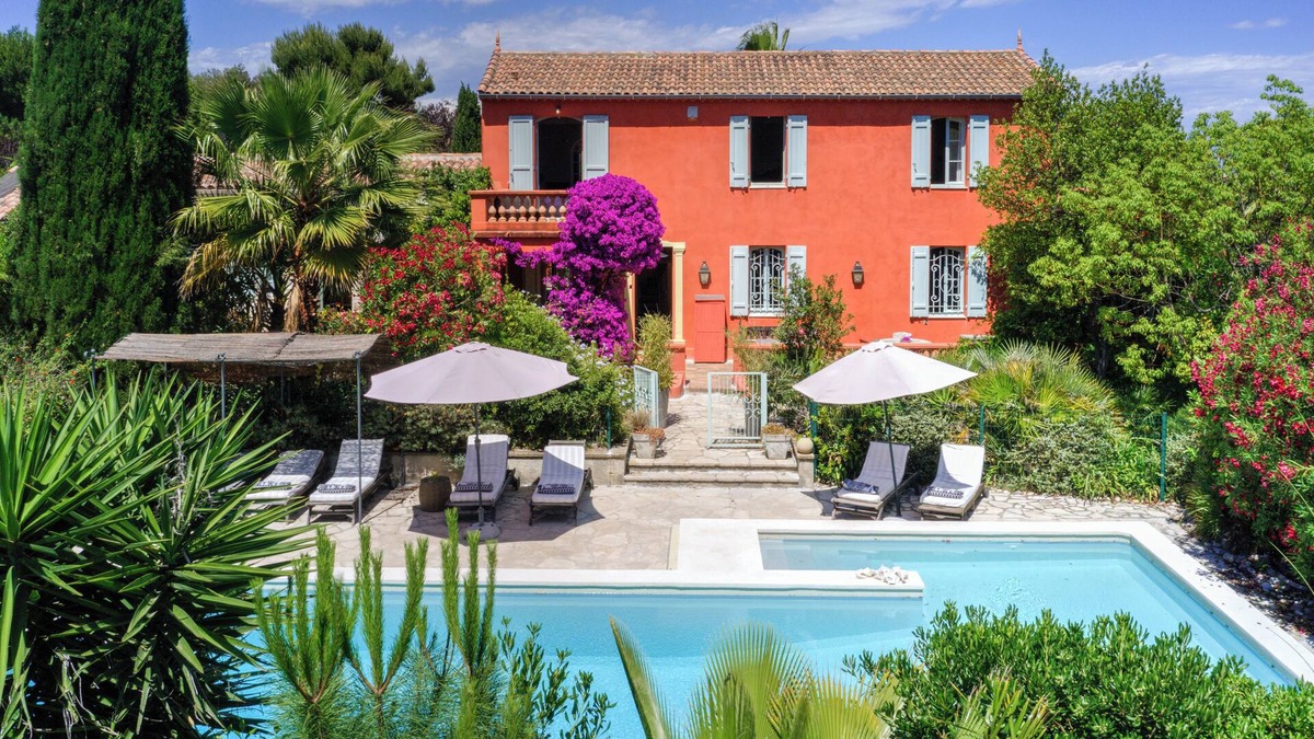 Plaine de la Brague House | Large family villa of 1880 in Antibes Center, gr pool, close to the sea