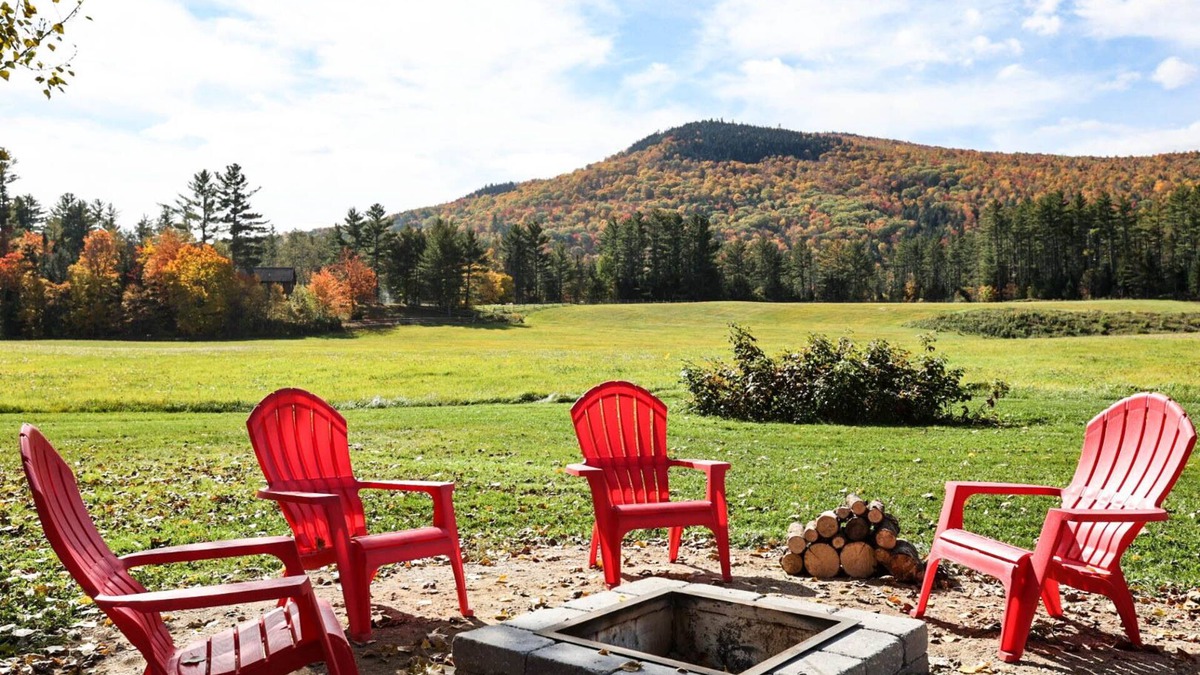 Sunday River Area House | Large farmhouse on cattle farm - snowmobile, ski, hike, and more!