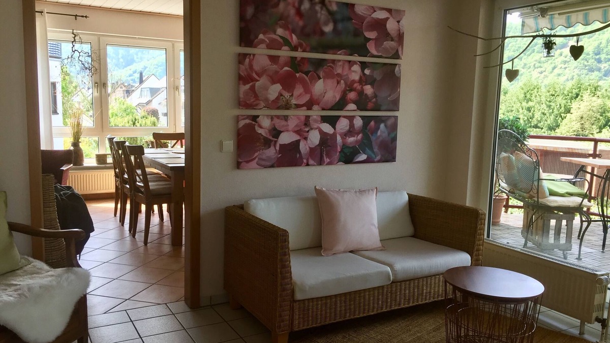 Filsen Apartment | Large feel-good apartment in the Middle Rhine Valley