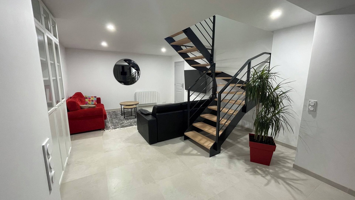 Fleurieux-sur-l'Arbresle Apartment | Large Duplex Apartment 85m2