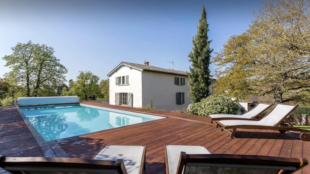 Saint-Genis-les-Ollieres House | Large family home with swimming pool