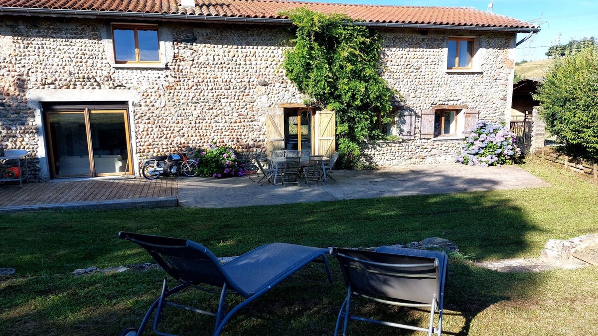 Sainte-Anne-sur-Gervonde House | Large family home (200 m2) in bucolic country setting.