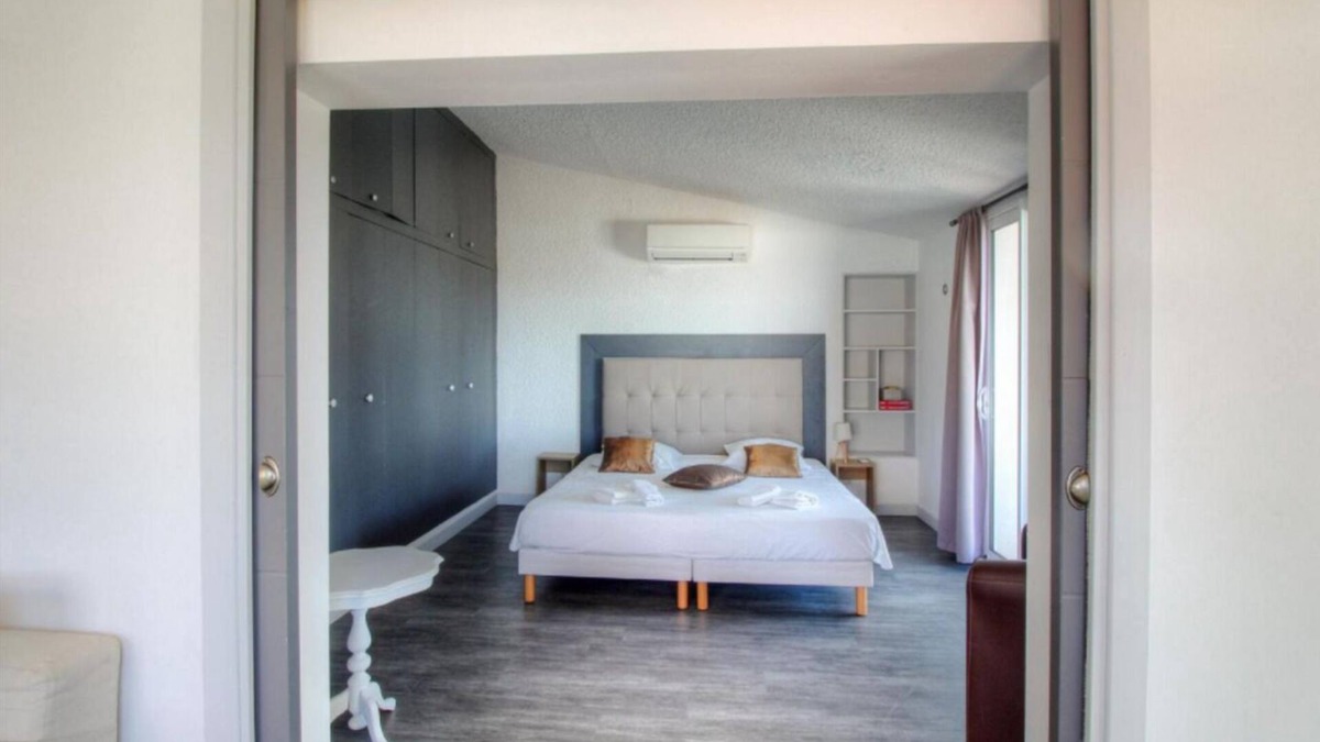 Viggianello Villa | Large friendly house, sea view and ideal location