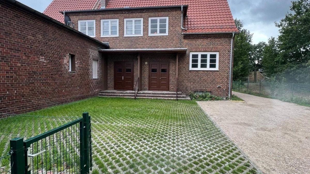 Kolkwitz Apartment | Large, furnished flat with garden