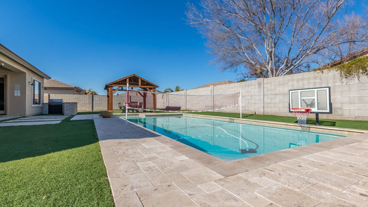 Rovey Farm Estates House | Large Glendale Home with Pool, Sleeps 11, Near Cardinals Stadium, Pets Allowed