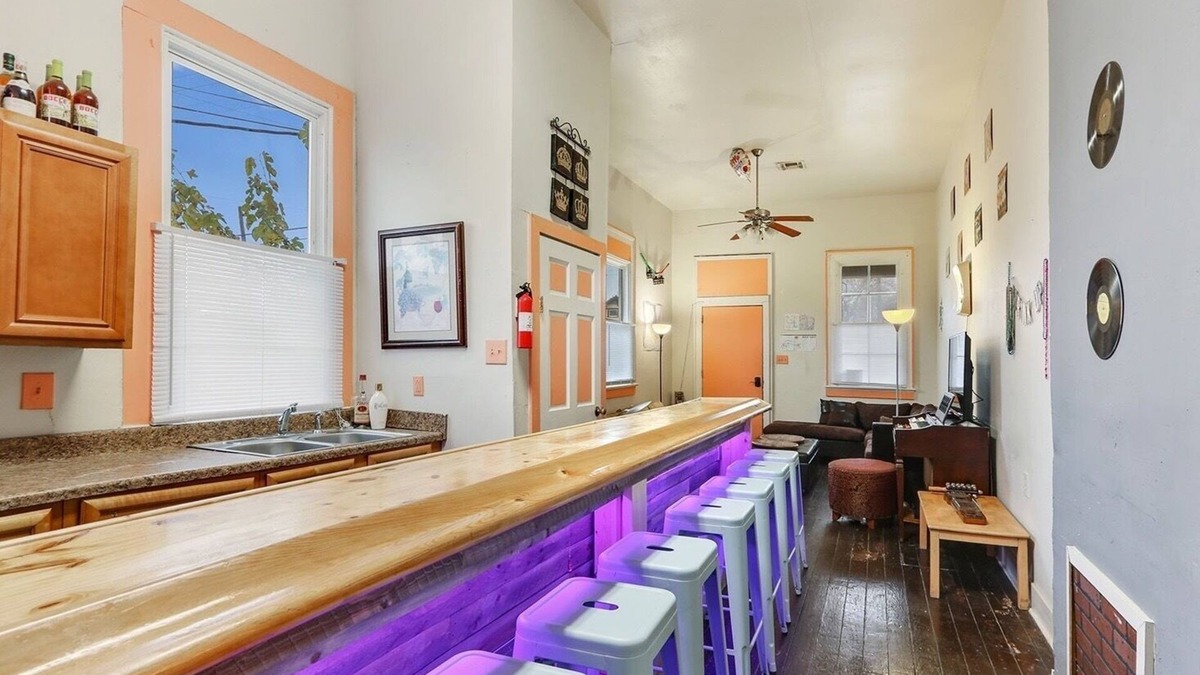 Saint Claude House | Large Group Bywater House