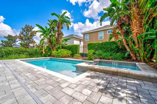 West Kissimmee House | Large Group Getaway Minutes from Disney Parks