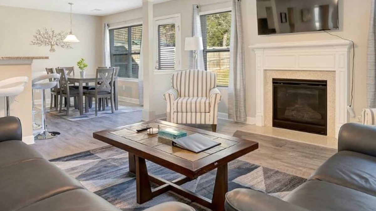 Charlotte House | Large Group Haven - Entire Home Close to LightRail