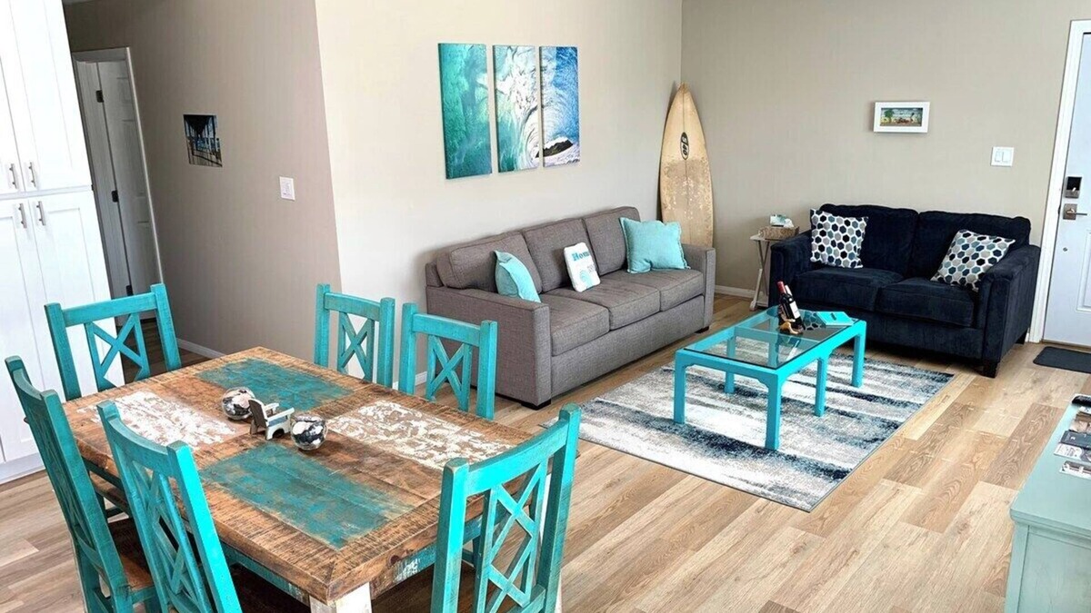 Townsite House | Large Group Retreat in Oceanside. 2 houses. 6 rooms. 1.5 mi to the beach!