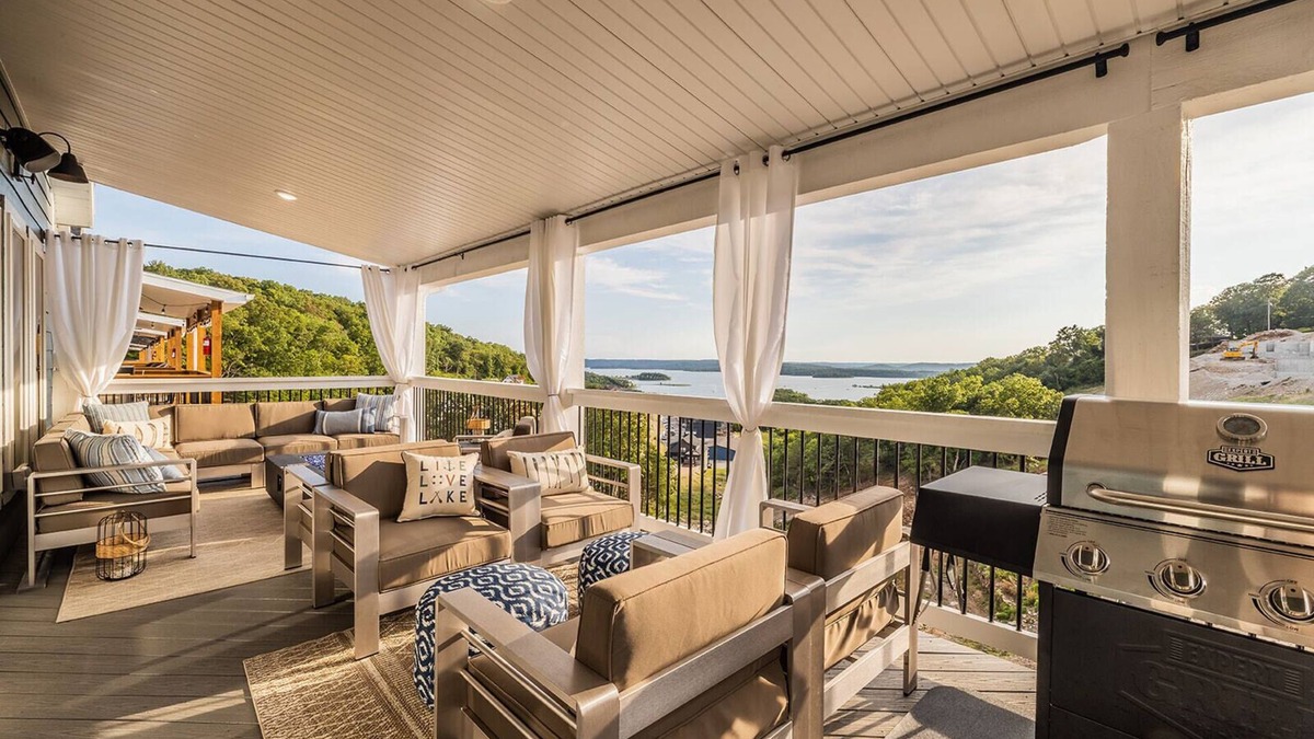 Table Rock House | Large-group Retreat w/Hot Tub, 2 Kitchens, Grill