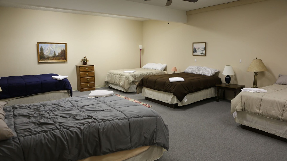 Polson Condo | Large groups Flathead Lake