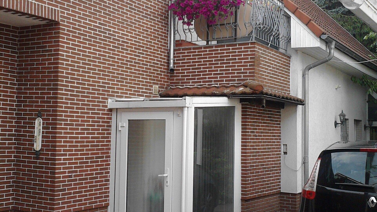 Neuenhagen bei Berlin House | Large holiday property right by the outdoor pool & S-Bahn Berlin (15 minutes to the center)