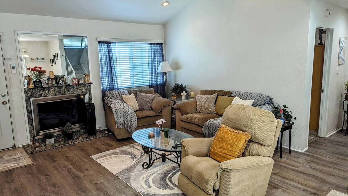 Northwest Torrance House | Large home 5 Minutes To South Bay Beaches! 30 mins to LA/Hollywood Theme Parks