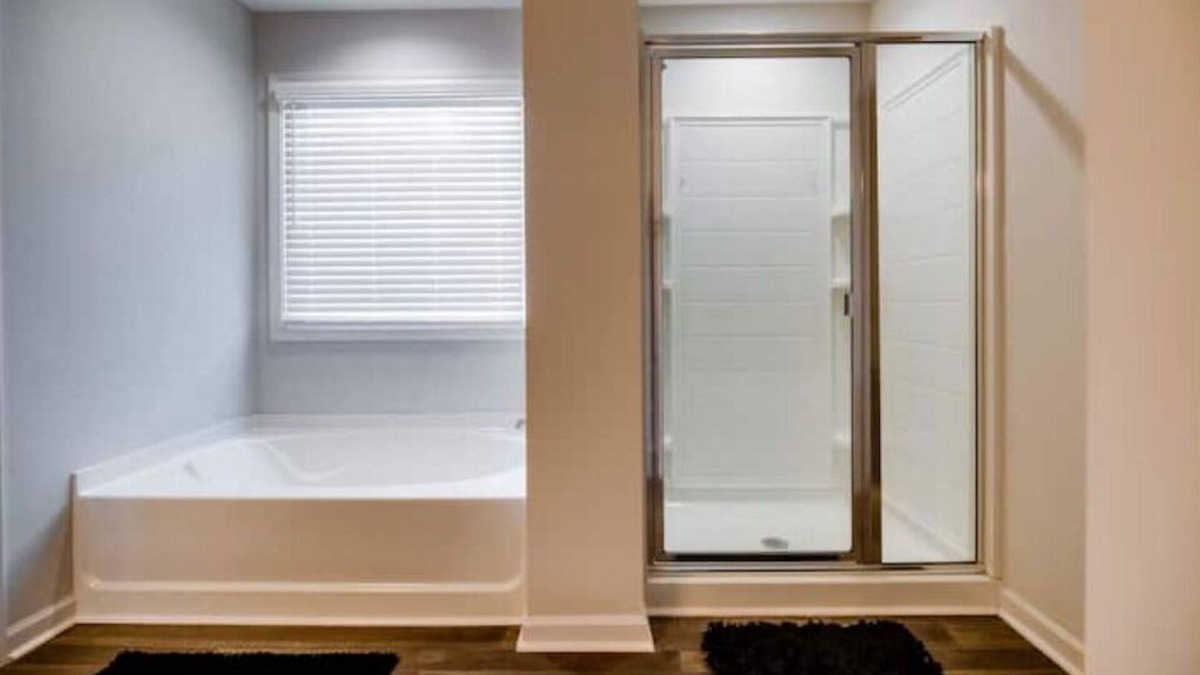Flemington House | Large Home Conveniently Located Quiet Neighborhood