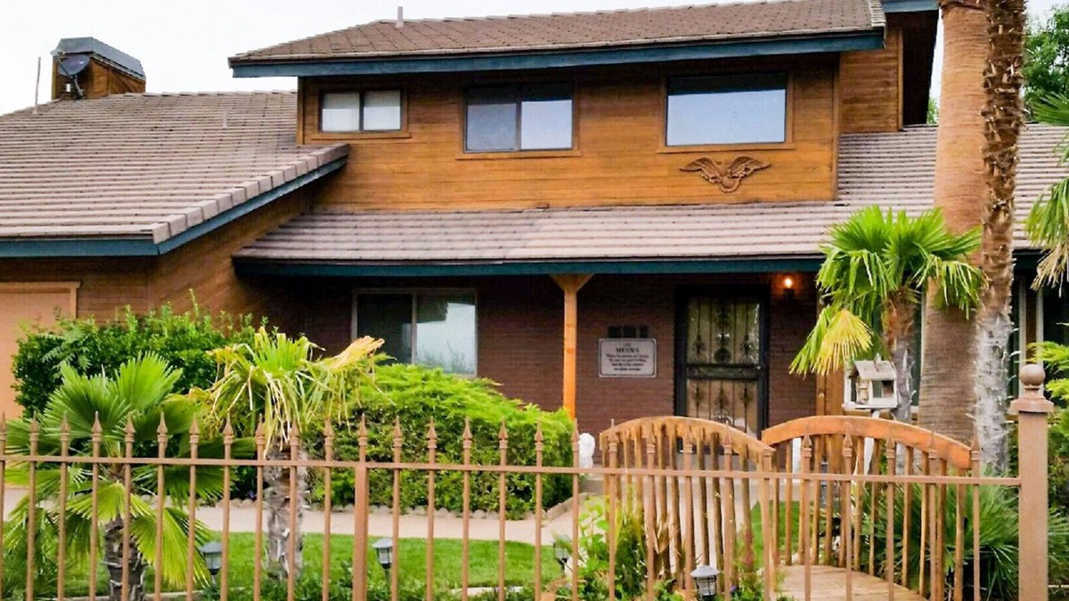 St. George House | Large home in the heart of St. George great for family reunions.